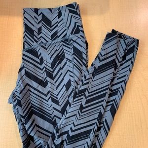 Nike athletic leggings size Small